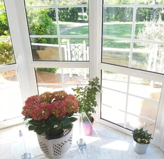 تختخواب و صبحانه Villa Los Angeles Piscine Privée Pour 20 Personnes