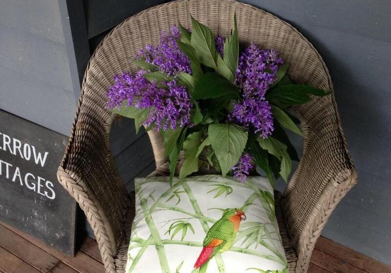 Garden Cottage At Fern Falls Cottages