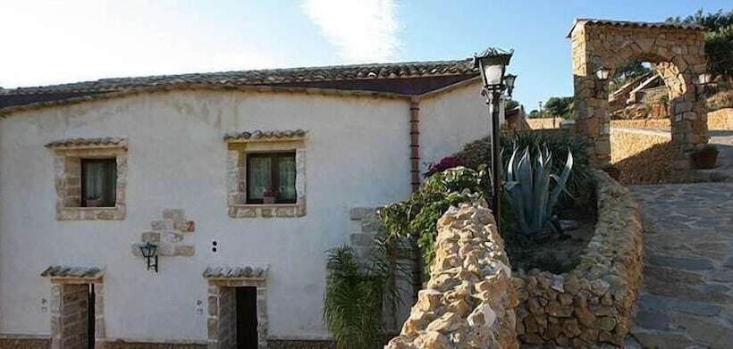 فندق فئة نجمة واحدة Casale Del Golfo