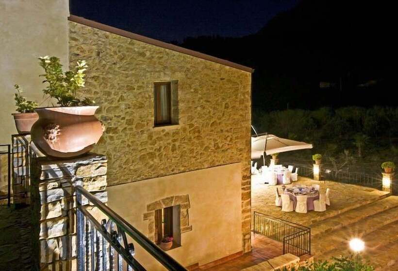 فندق فئة نجمة واحدة Casale Del Golfo