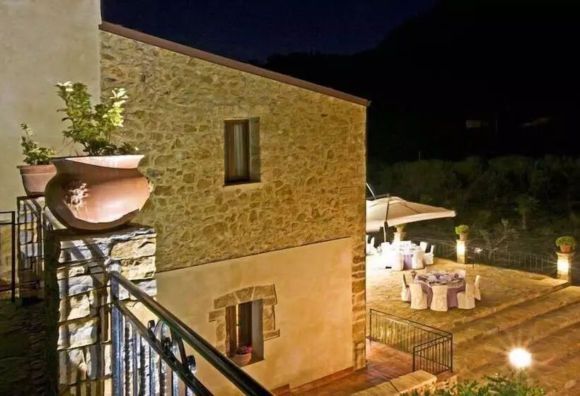 簡易ホテル Casale Del Golfo