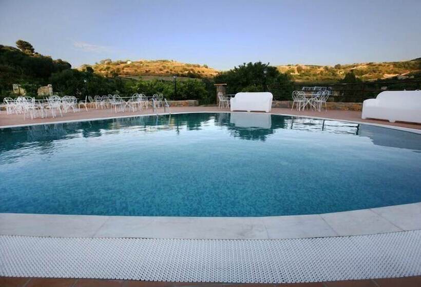 فندق فئة نجمة واحدة Casale Del Golfo