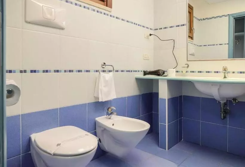 Hostelli Villaggio Club Baia Di Dino