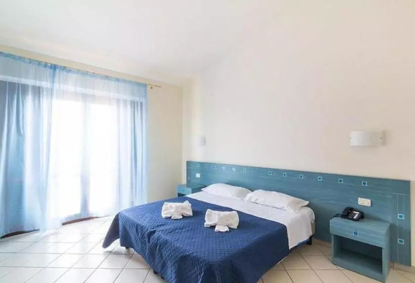 Hostelli Villaggio Club Baia Di Dino