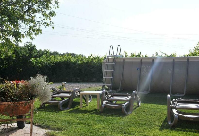 בית מלון כפרי Agriturismo Corte Albarel