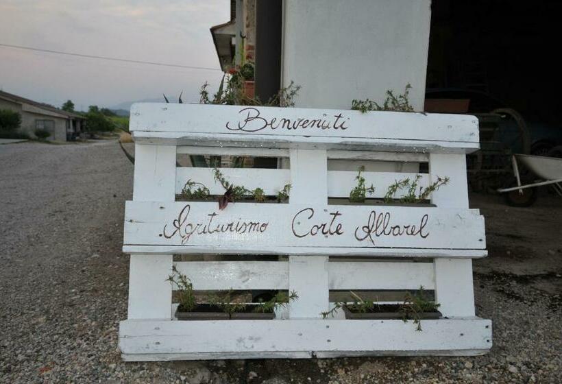 בית מלון כפרי Agriturismo Corte Albarel