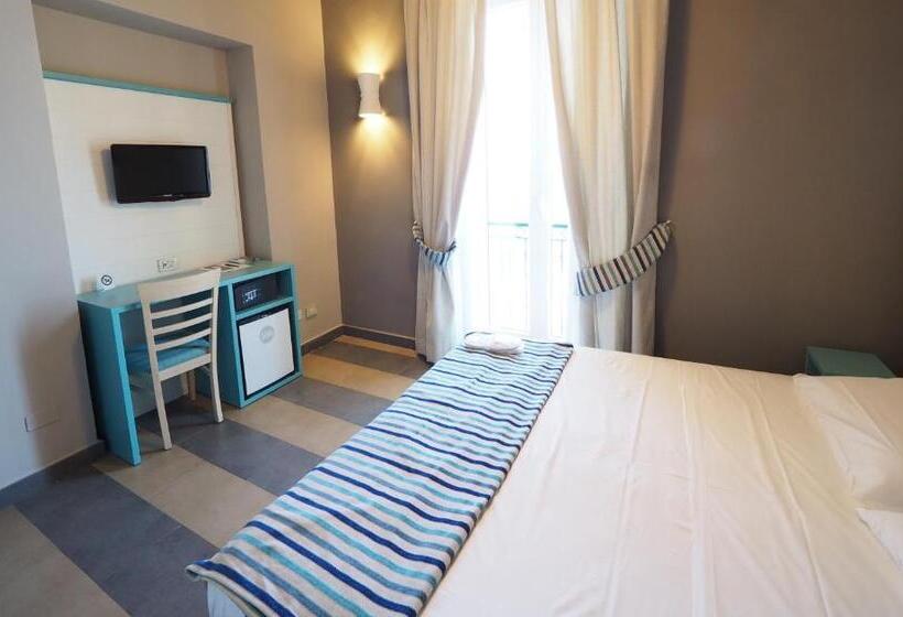 ホテル La Spiaggia