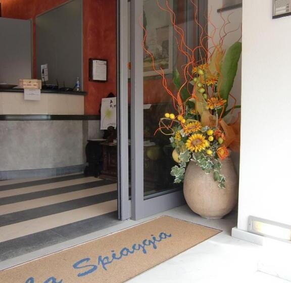 ホテル La Spiaggia