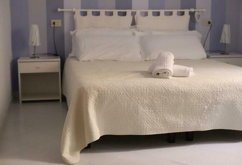 Отель Pavì Delle 5 Terre