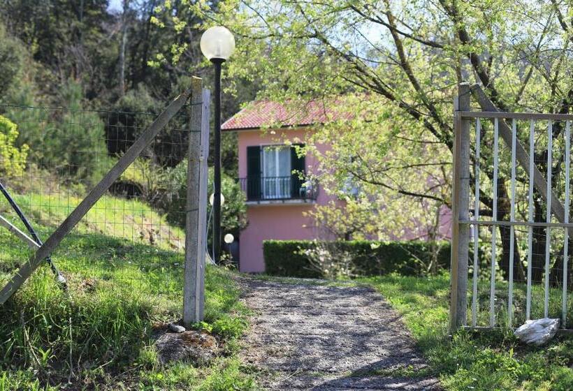 Отель Pavì Delle 5 Terre