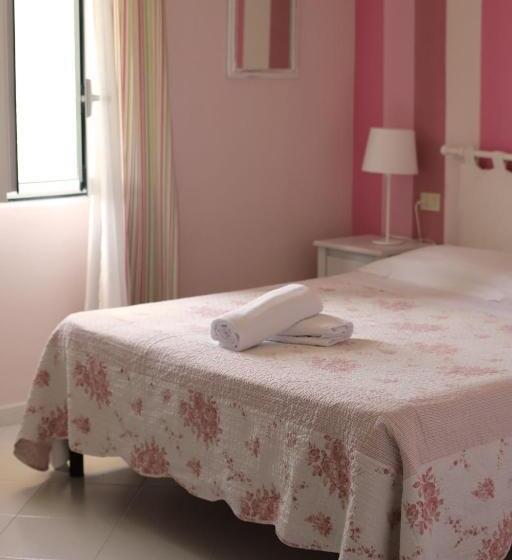 Отель Pavì Delle 5 Terre