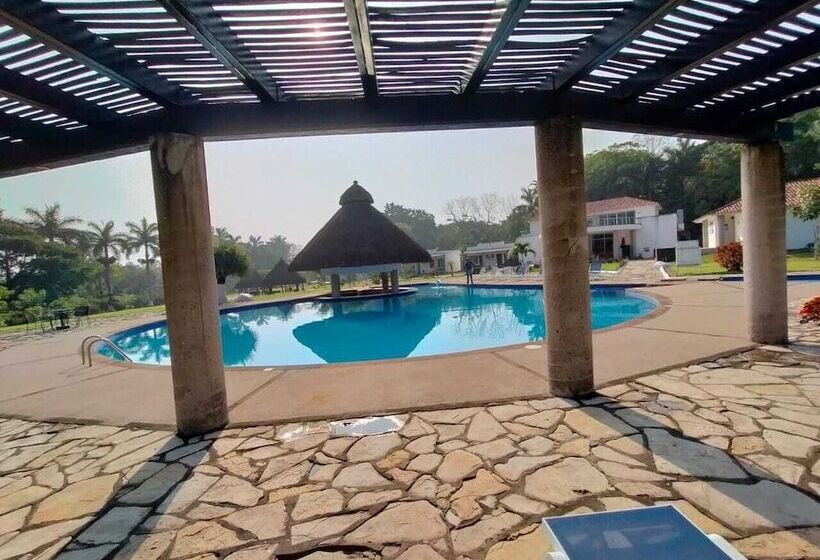 Отель Real Tamasopo