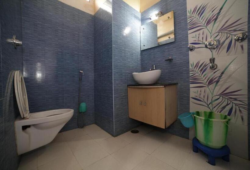 בית מלון כפרי Satkar