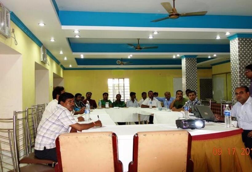 בית מלון כפרי Satkar