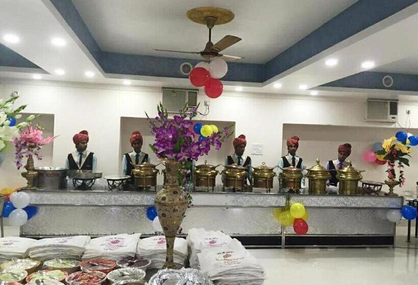 בית מלון כפרי Satkar