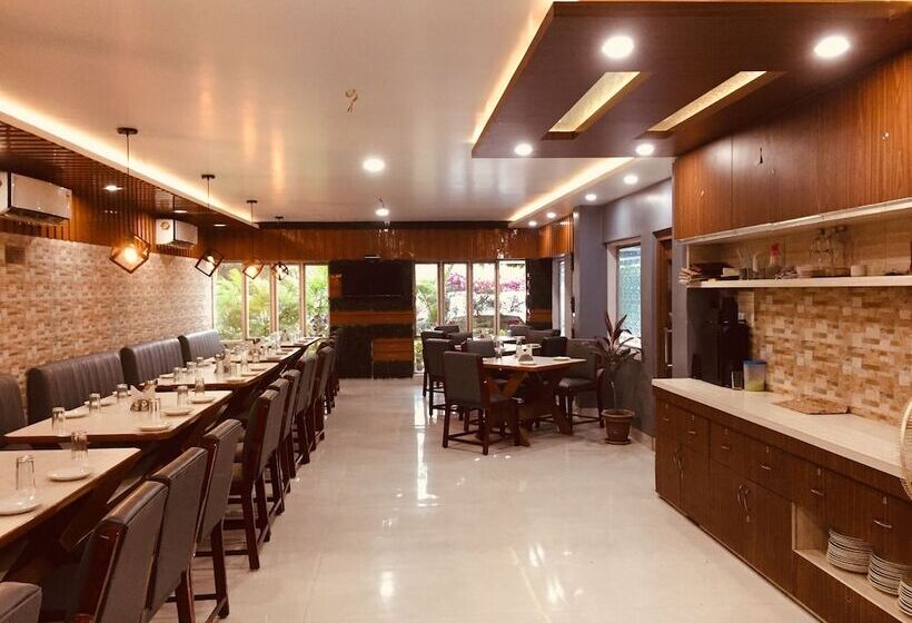 בית מלון כפרי Satkar