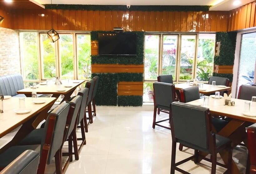 בית מלון כפרי Satkar