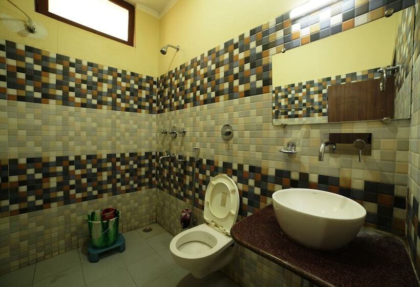 בית מלון כפרי Satkar