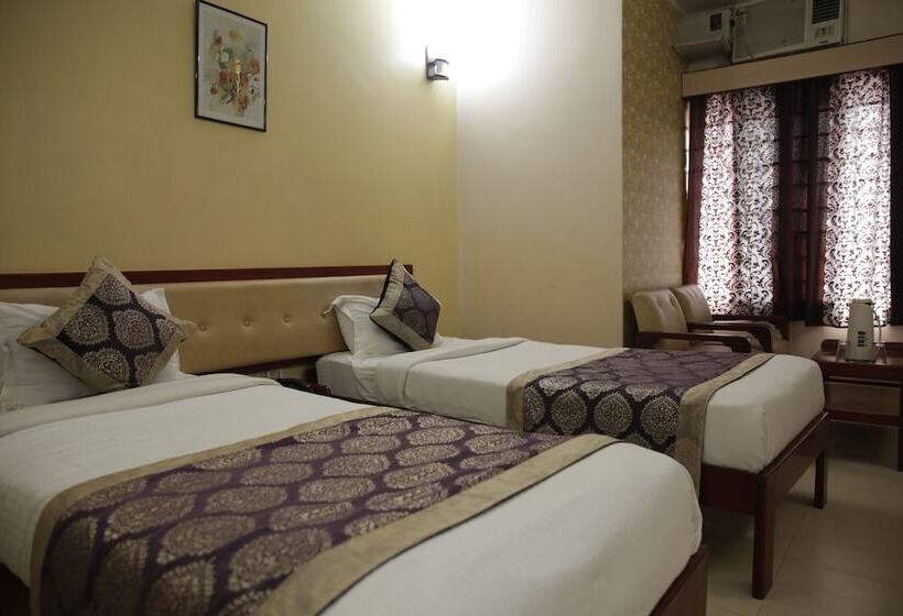 בית מלון כפרי Satkar