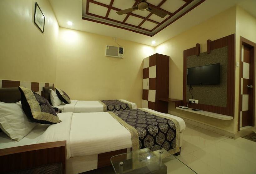 בית מלון כפרי Satkar