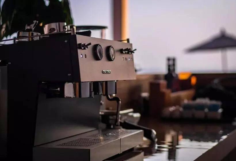 هتل The Riviera Champasak