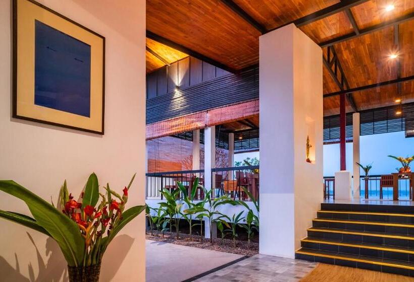 هتل The Riviera Champasak