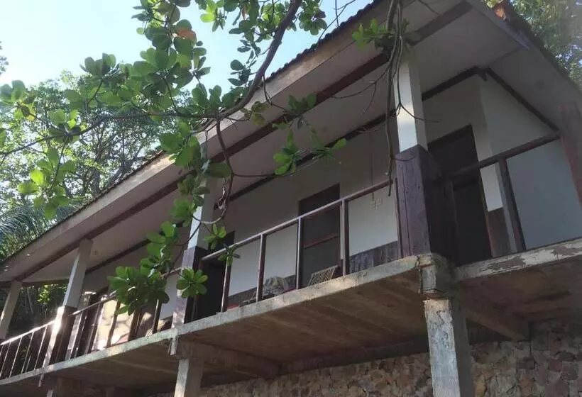 Pension Cocohuts