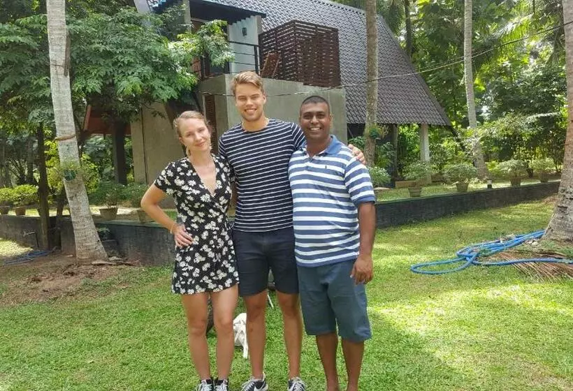 Majatalo Elegant Hamlets Home Stay