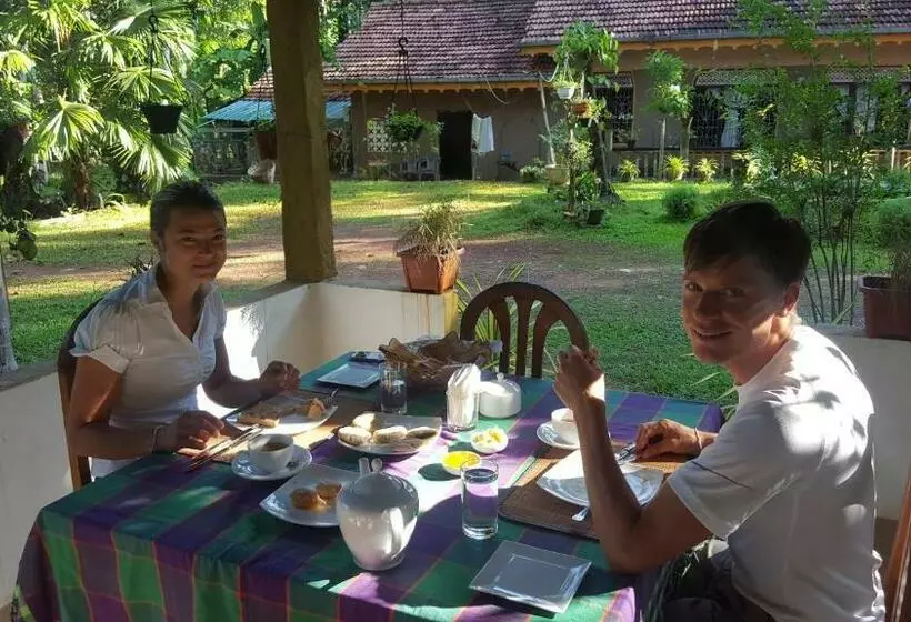 Majatalo Elegant Hamlets Home Stay