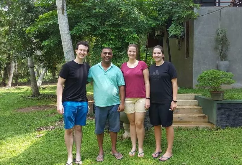 Majatalo Elegant Hamlets Home Stay