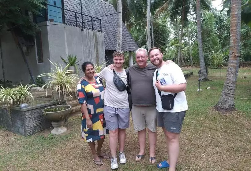 Majatalo Elegant Hamlets Home Stay