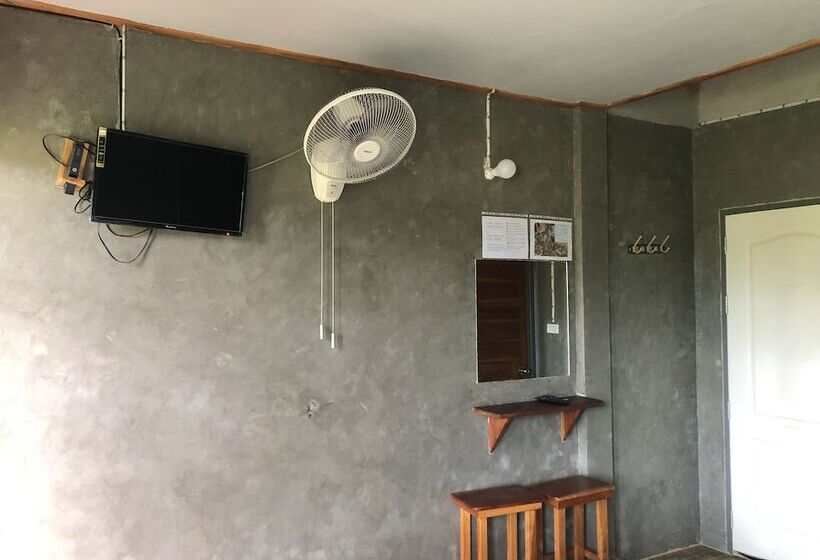 Pensió Hinpha Homestay