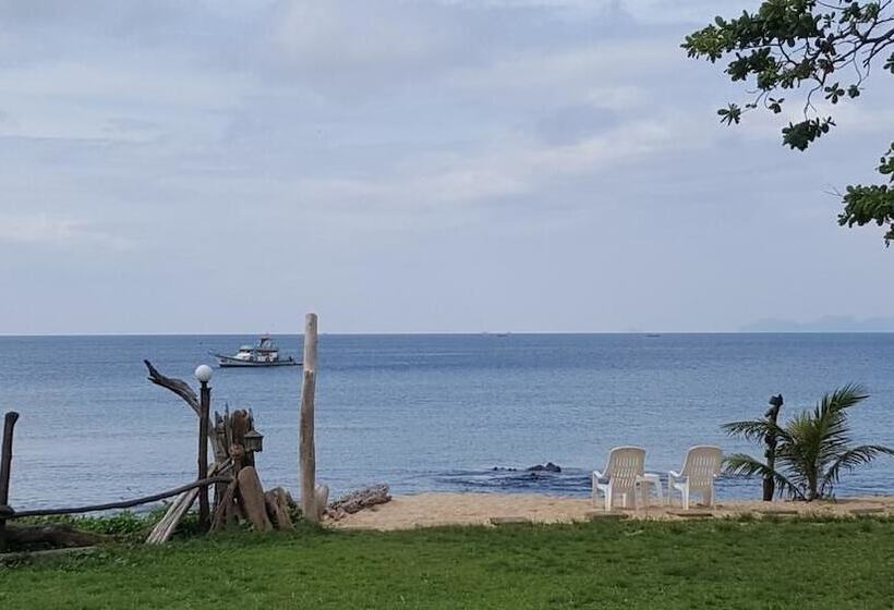 هتل Kohjum Sea Beach Resort