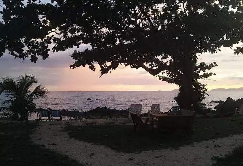 Hotelli Kohjum Sea Beach Resort