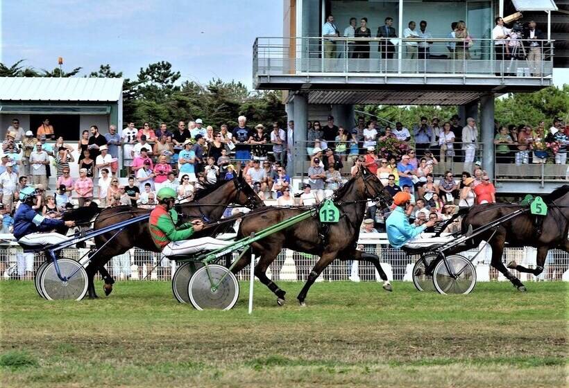 ホテル Mobil Home Trois Chambres