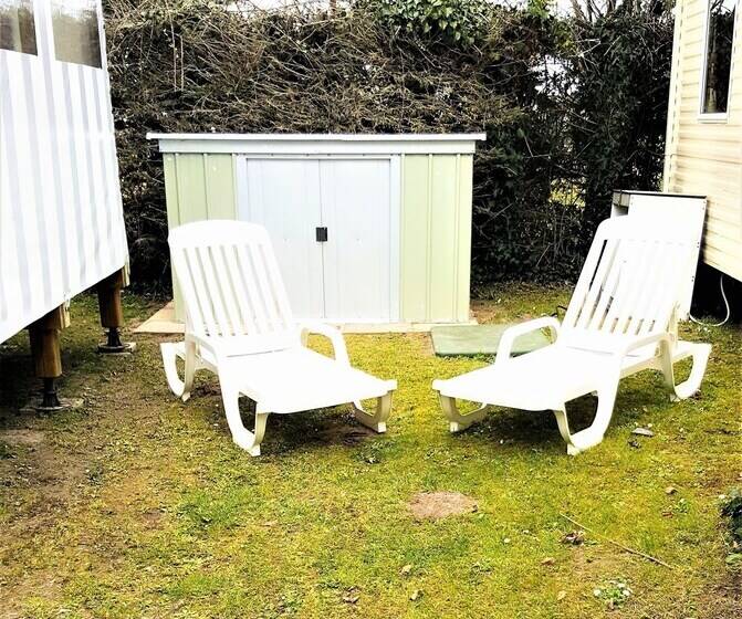 ホテル Mobil Home Trois Chambres