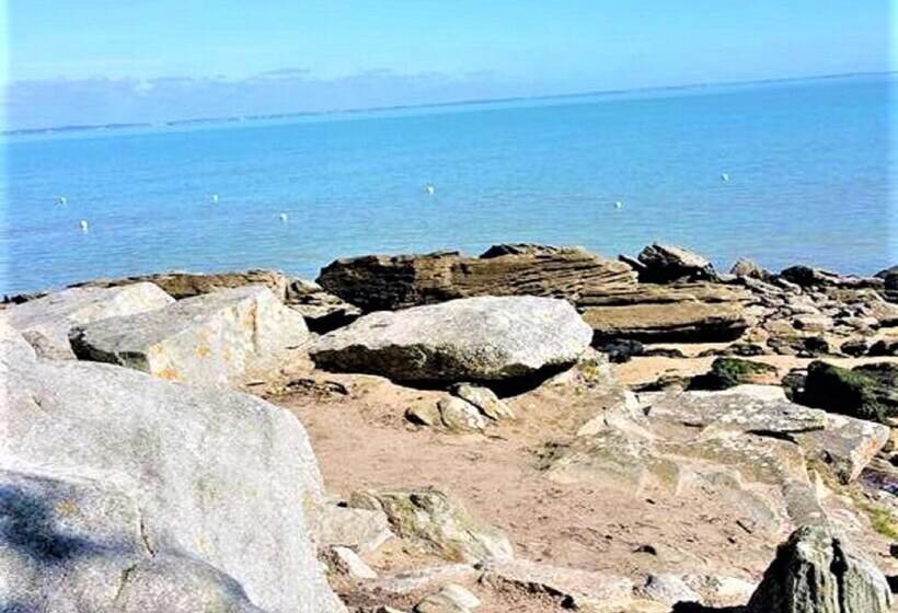 ホテル Mobil Home Trois Chambres