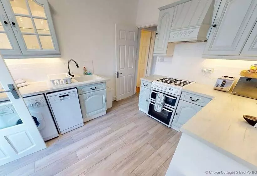 Ilfracombe Raphael 2 Bedrooms