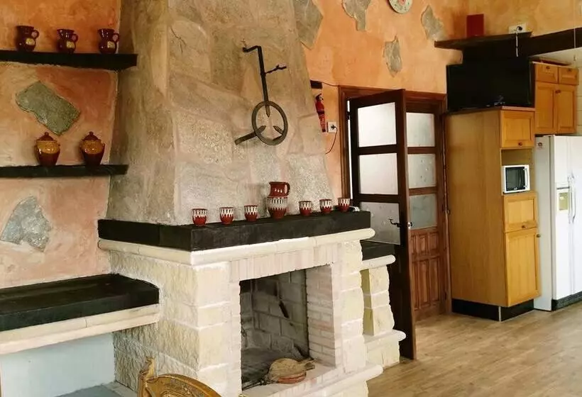 پانسیون Casa Rural El Pinar Ii