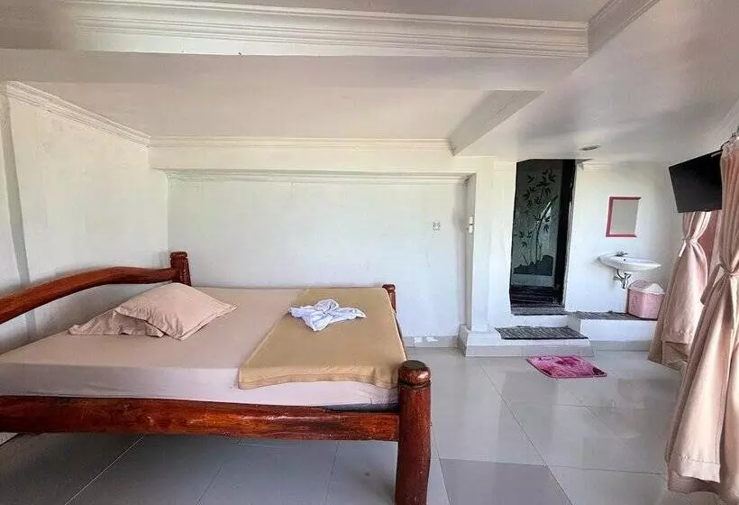 ベッドアンドブレックファースト Bira Panda Beach 2