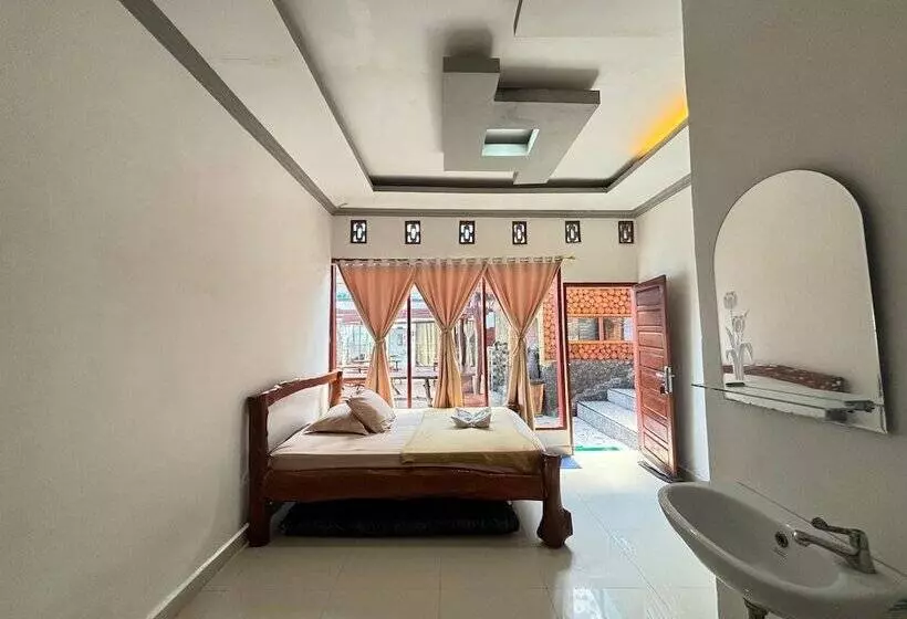 ベッドアンドブレックファースト Bira Panda Beach 2