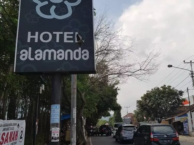 Hotel Alamanda Garut