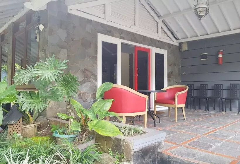 Hotel Alamanda Garut