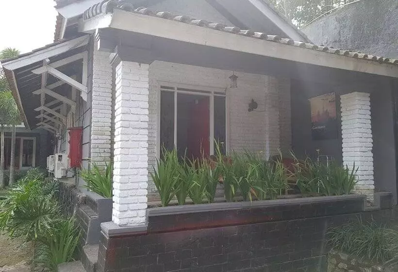 Hotel Alamanda Garut