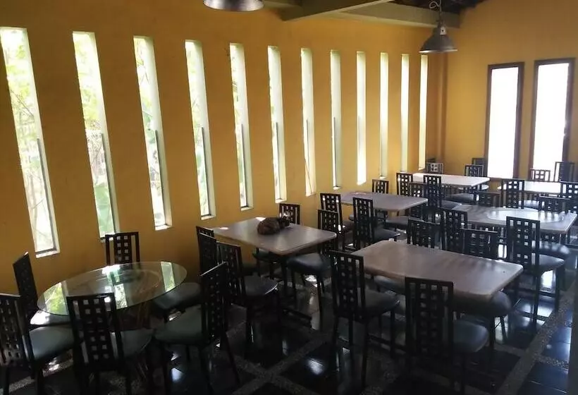 Hotel Alamanda Garut