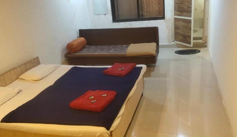 בית מלון כפרי Bungalow Resort Panorama Matheran