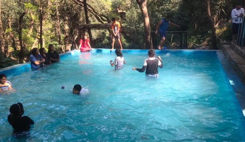 בית מלון כפרי Bungalow Resort Panorama Matheran