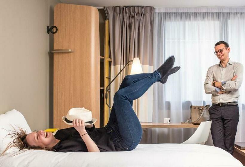 בית מלון כפרי Ibis Gonesse