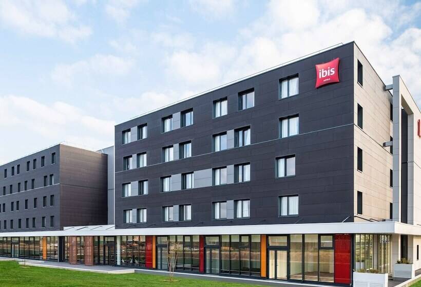 בית מלון כפרי Ibis Gonesse