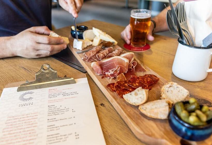 בית מלון כפרי Ibis Gonesse